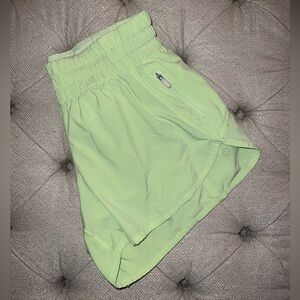 Lululemon Tracker 4” Low Rise Lined Shorts